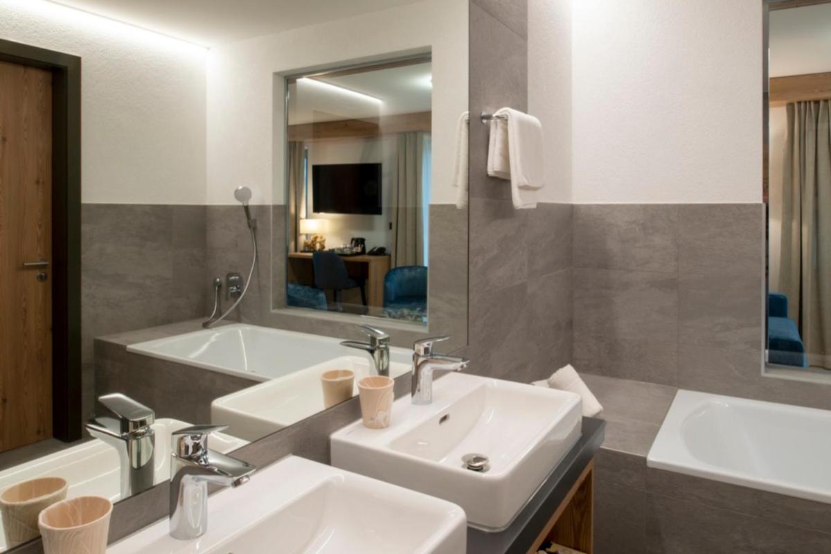 Boutique Hotel Corbetta - Spa 60M2 - La Montagne A 5 Minutes De L'Autoroute A12 Aux Paccots Sur Montreux - Nouveau Loft Familial - Profitez Du Lac Leman Et Des Montagnes En Meme Temps Les Paccots Extérieur photo