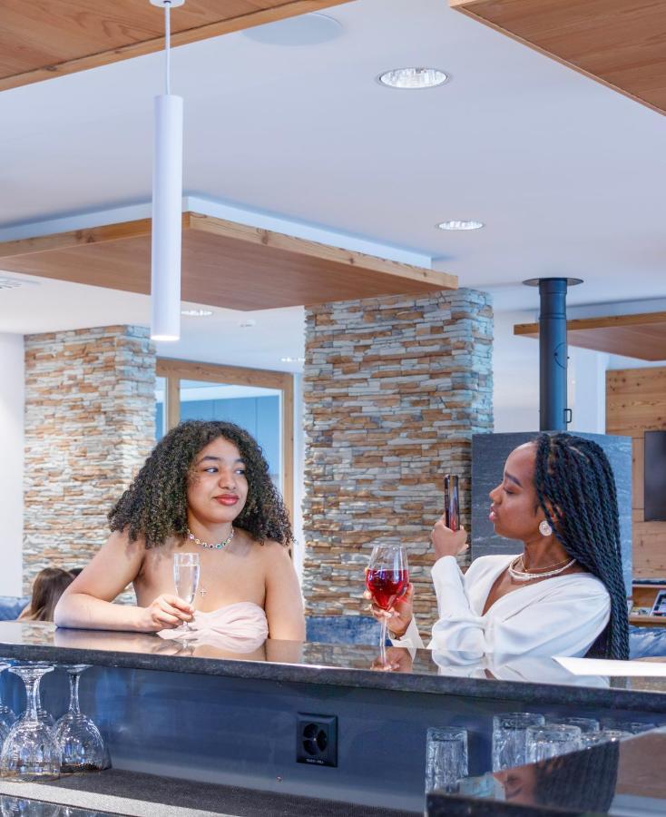 Boutique Hotel Corbetta - Spa 60M2 - La Montagne A 5 Minutes De L'Autoroute A12 Aux Paccots Sur Montreux - Nouveau Loft Familial - Profitez Du Lac Leman Et Des Montagnes En Meme Temps Les Paccots Extérieur photo