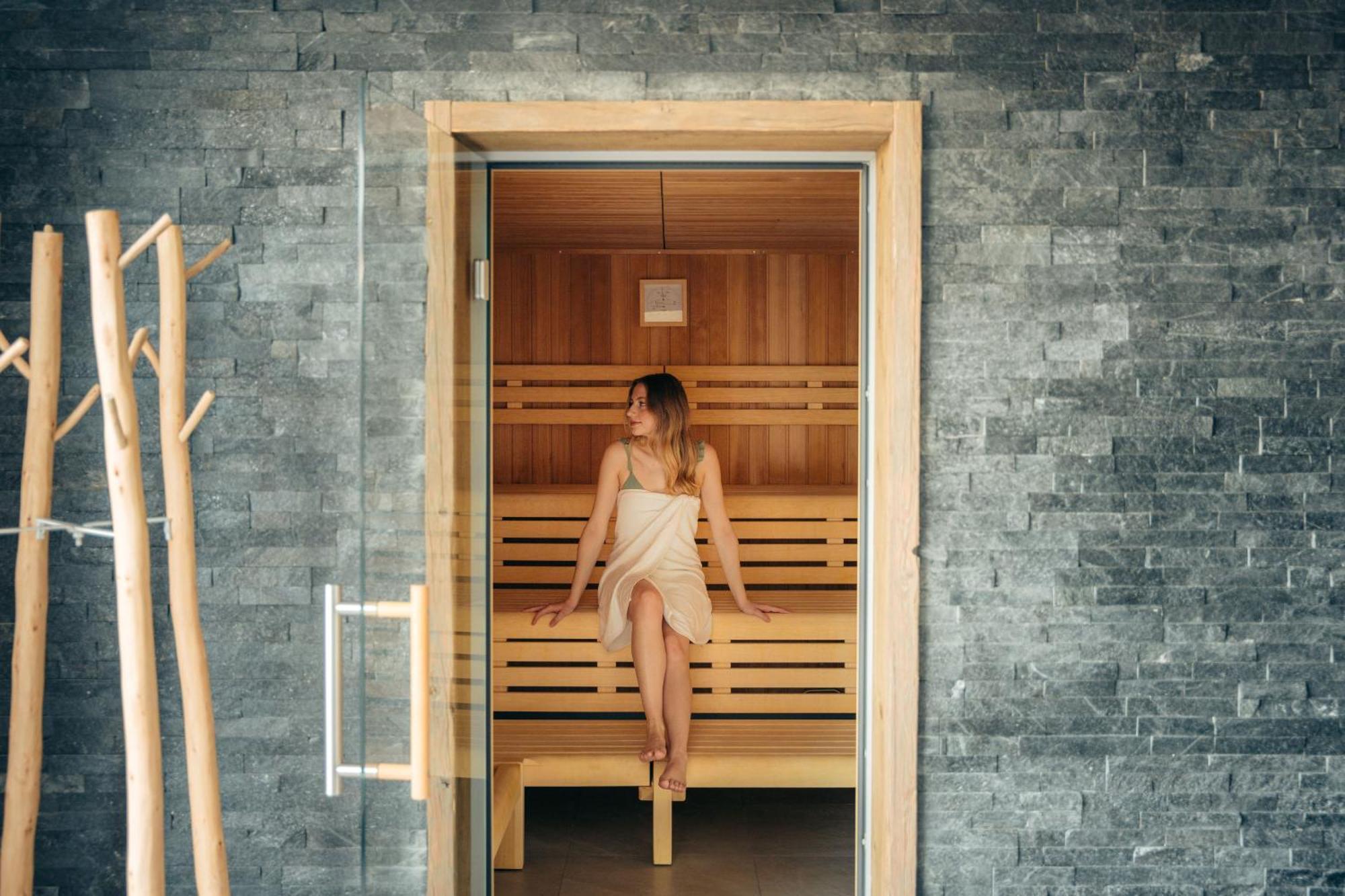 Boutique Hotel Corbetta - Spa 60M2 - La Montagne A 5 Minutes De L'Autoroute A12 Aux Paccots Sur Montreux - Nouveau Loft Familial - Profitez Du Lac Leman Et Des Montagnes En Meme Temps Les Paccots Extérieur photo