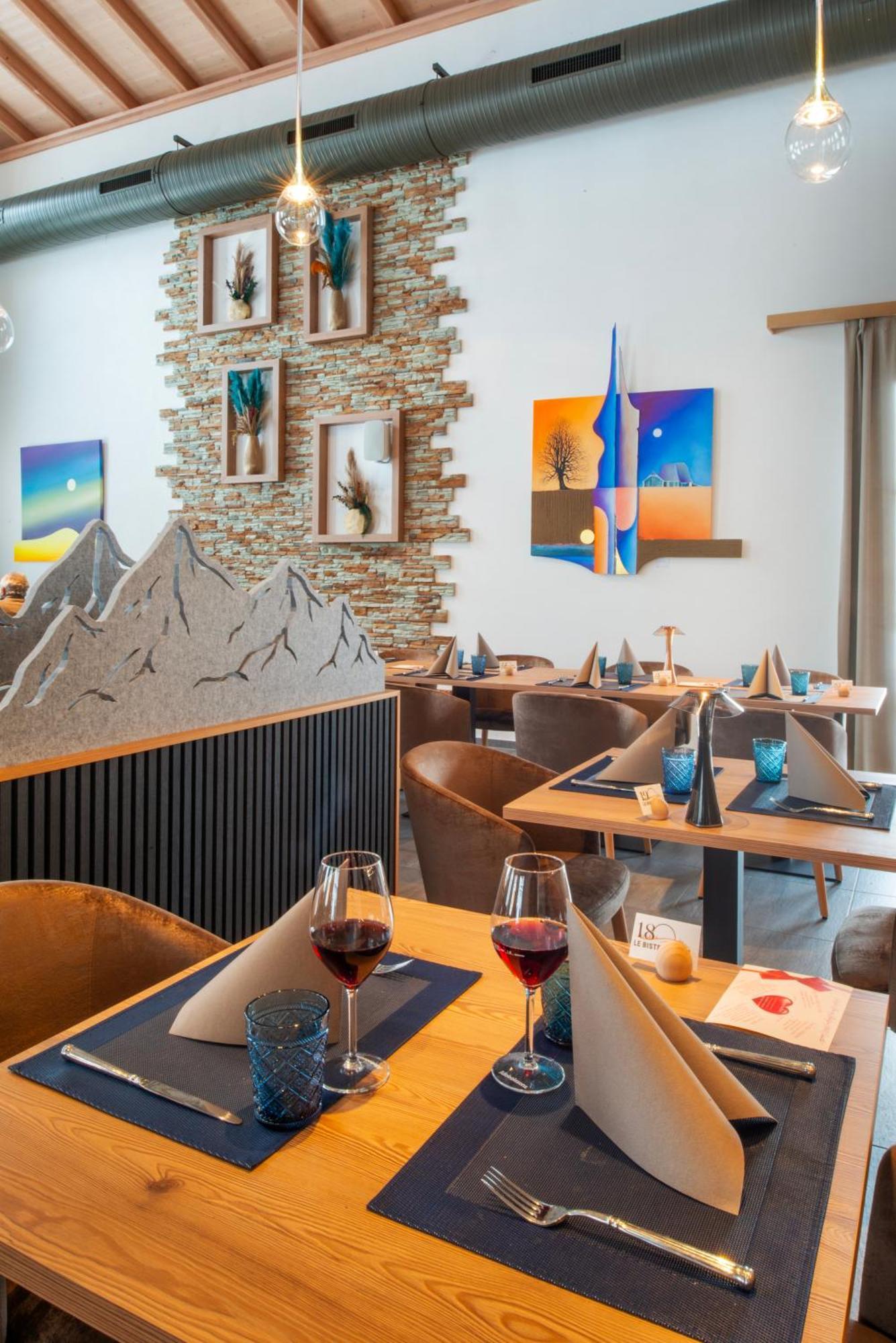 Boutique Hotel Corbetta - Spa 60M2 - La Montagne A 5 Minutes De L'Autoroute A12 Aux Paccots Sur Montreux - Nouveau Loft Familial - Profitez Du Lac Leman Et Des Montagnes En Meme Temps Les Paccots Extérieur photo