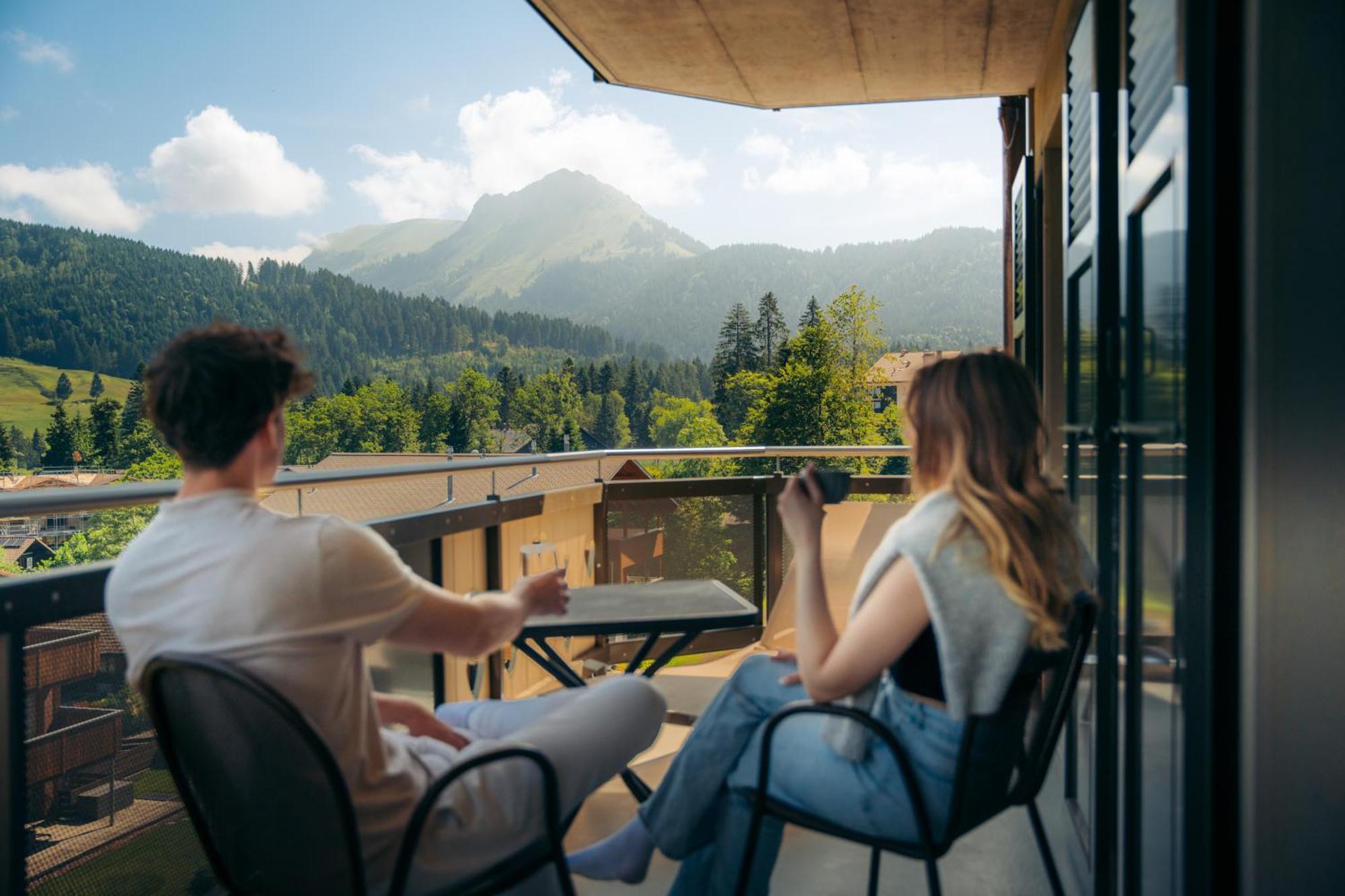 Boutique Hotel Corbetta - Spa 60M2 - La Montagne A 5 Minutes De L'Autoroute A12 Aux Paccots Sur Montreux - Nouveau Loft Familial - Profitez Du Lac Leman Et Des Montagnes En Meme Temps Les Paccots Extérieur photo